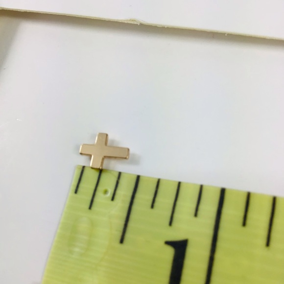 💙 Cross Earrings - Picture 5 of 5